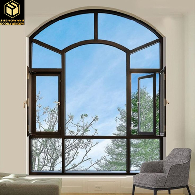 Pulizia e aspetto contemporaneo con porte scorrevoli in vetro e alluminio per casa e villa